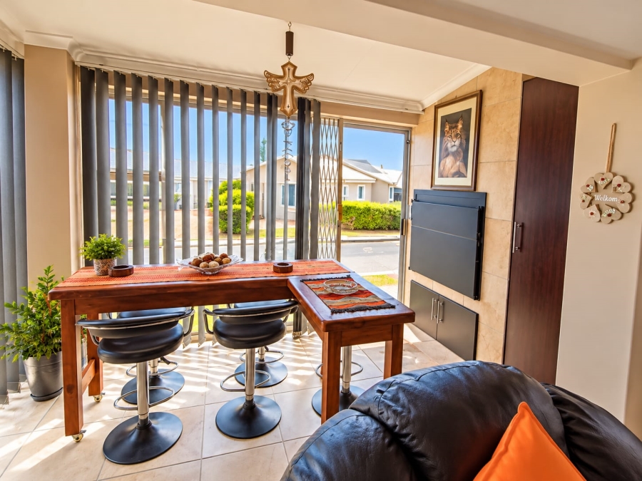 3 Bedroom Property for Sale in Heiderand Western Cape